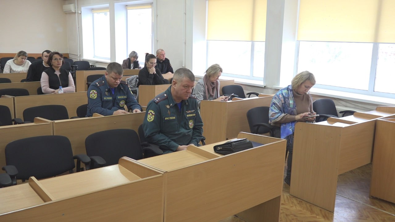 Славгород продолжает готовиться к празднованию Нового 2026 года.