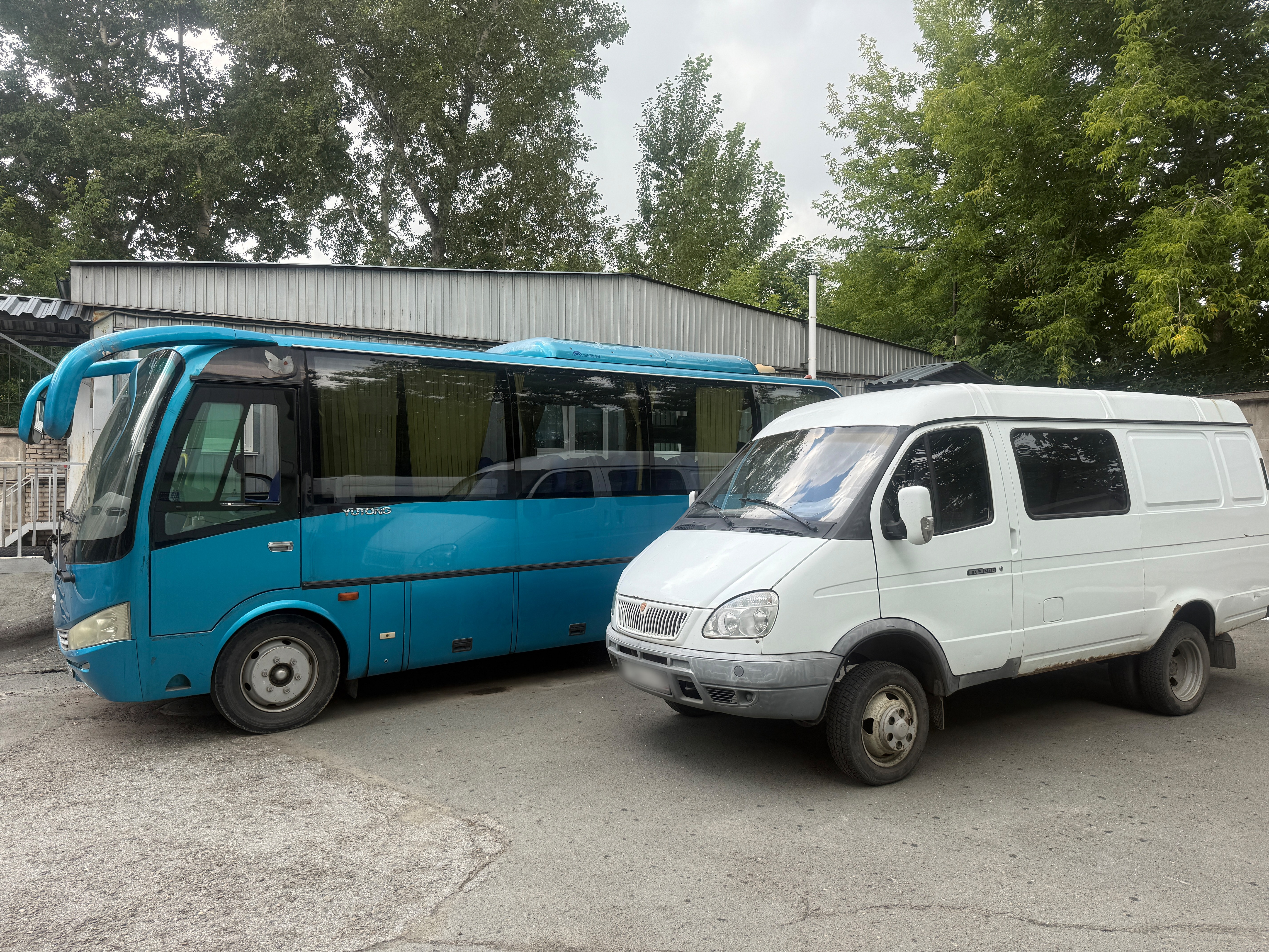 Алтайские таможенники передали Народному фронту  автотранспорт для СВО.