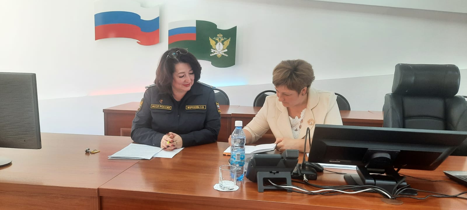 Судебные приставы и алтайские антимонопольщики консолидируют усилия по пресечению ненадлежащей рекламы потребительских кредитов .