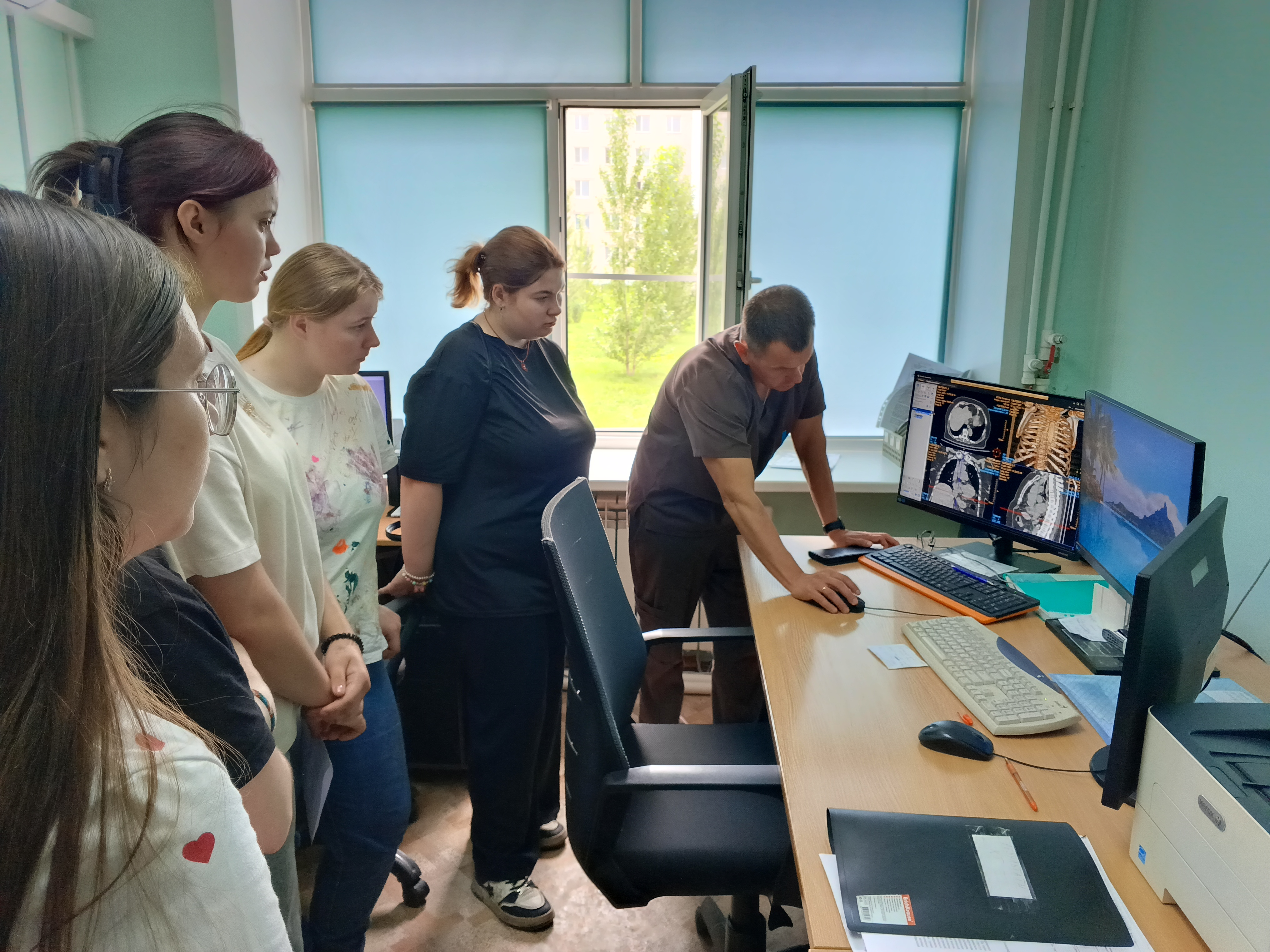 Профориентационная акция «Точка опоры» прошла в Славгородской центральной больнице..