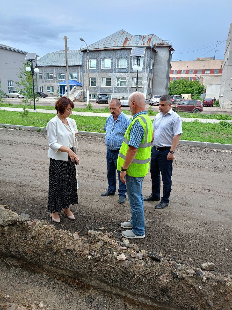 Продолжаются работы по капитальному ремонту участка дороги по ул. Комсомольская от ул. Ленина до ул. Урицкого..