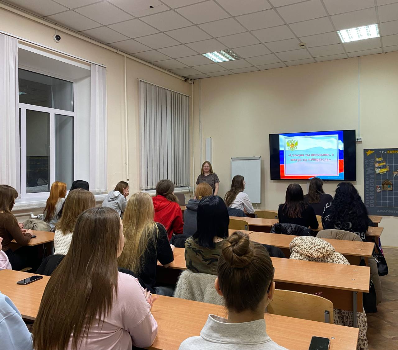 В образовательных учреждениях депутатами Молодежной думы проведена акция «День молодого избирателя».