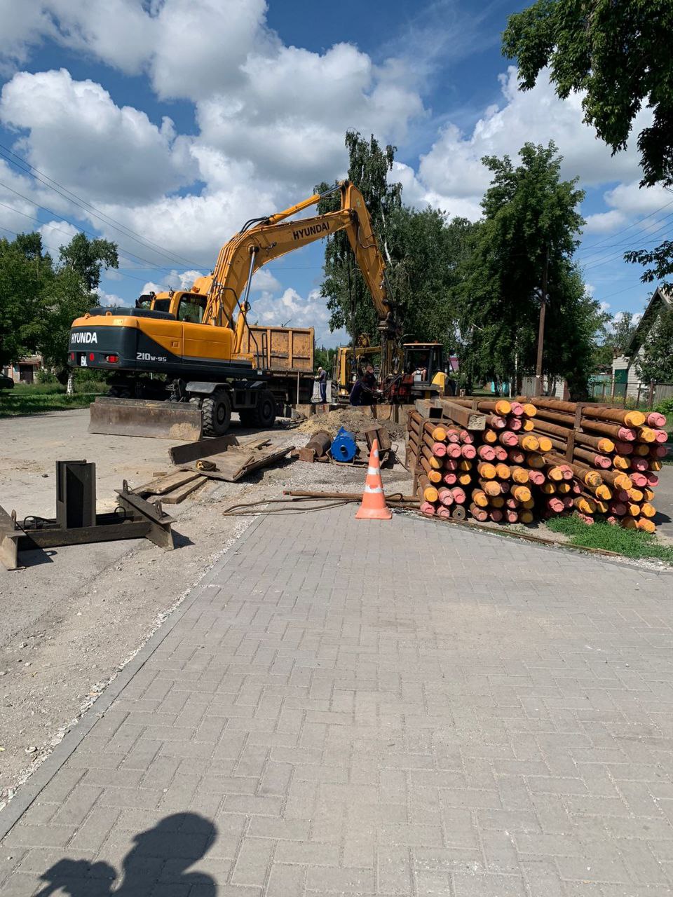 Продолжается ремонт центрального коллектора.