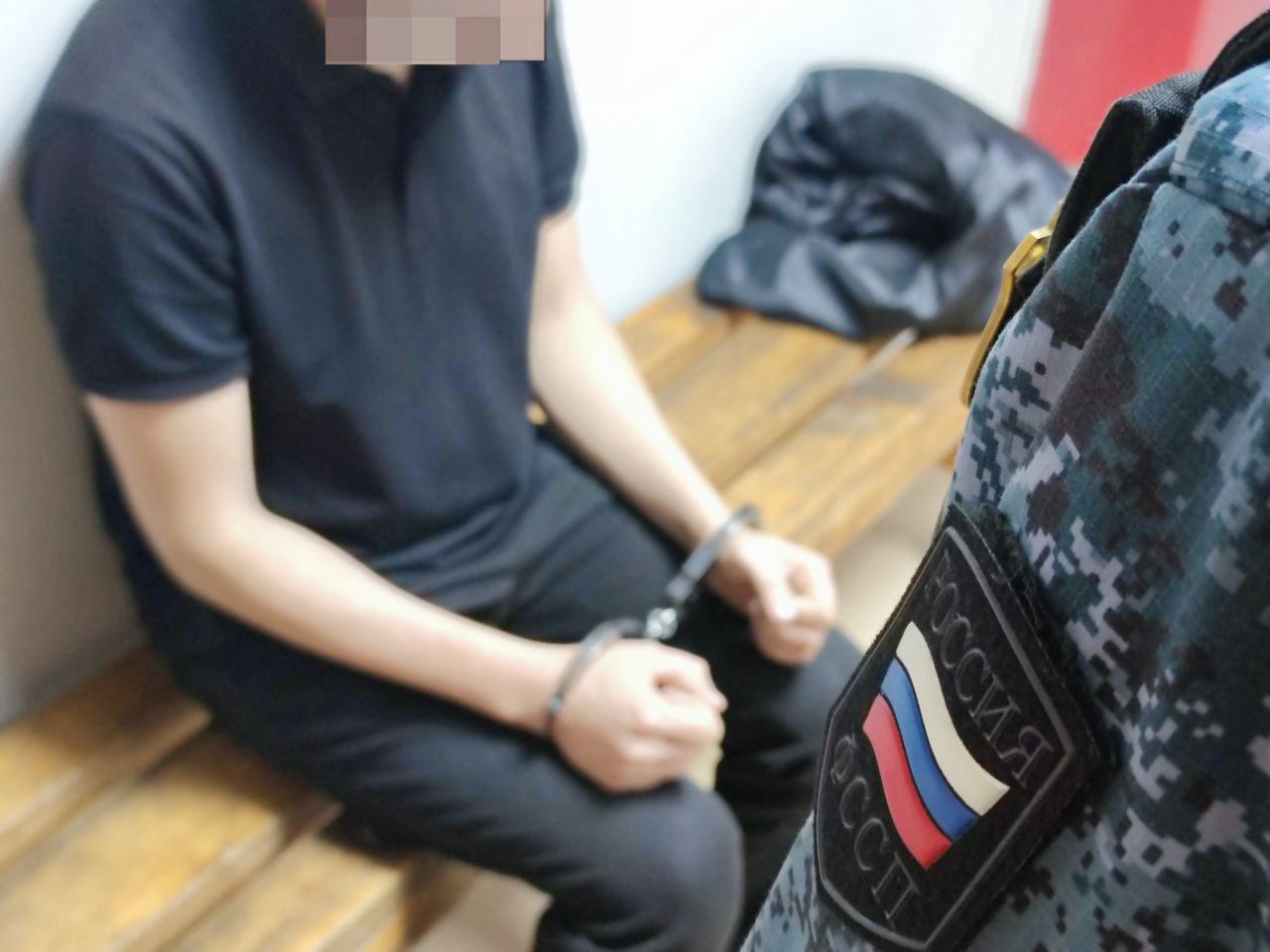 За уклонение от обязательных работ - 15 суток ареста.