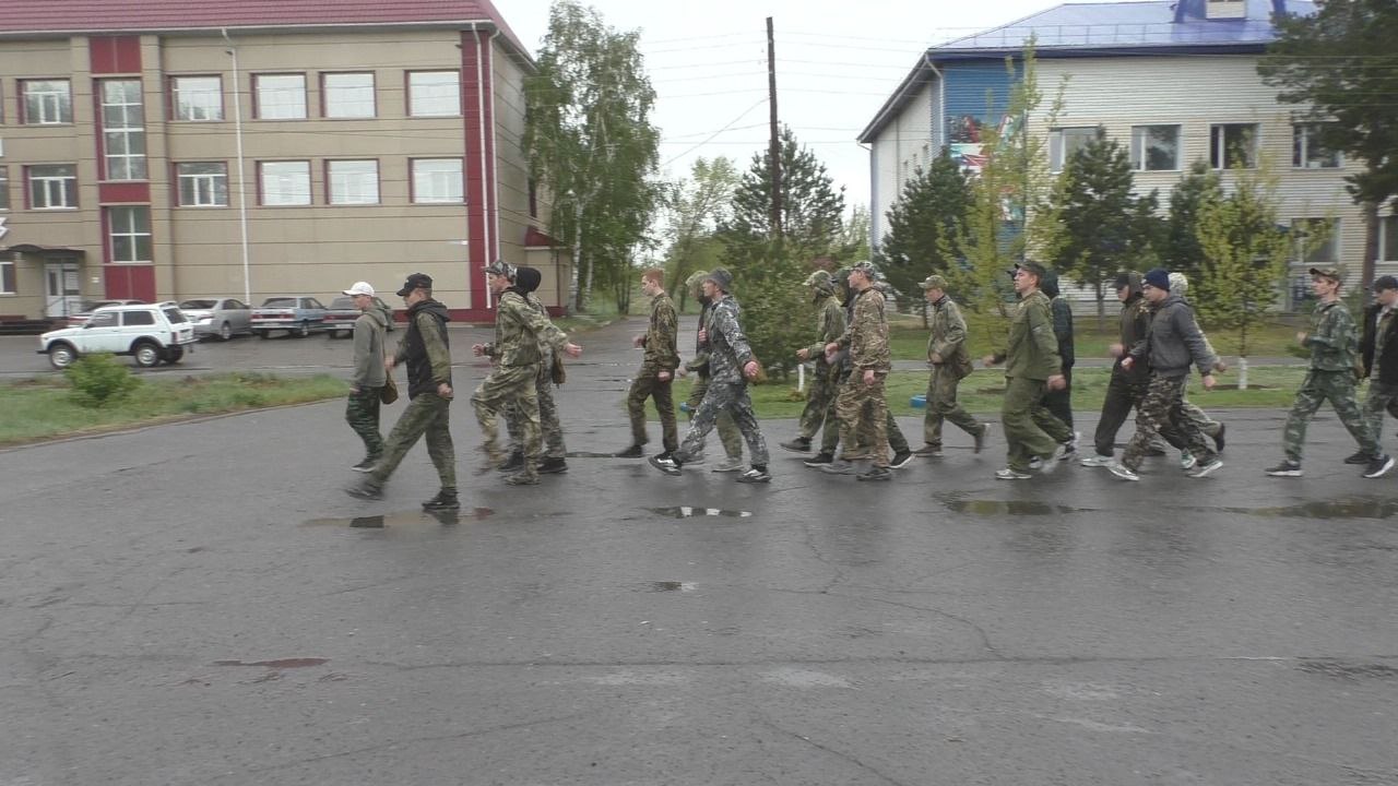 В Славгороде проходят военно-полевые сборы старшеклассников.