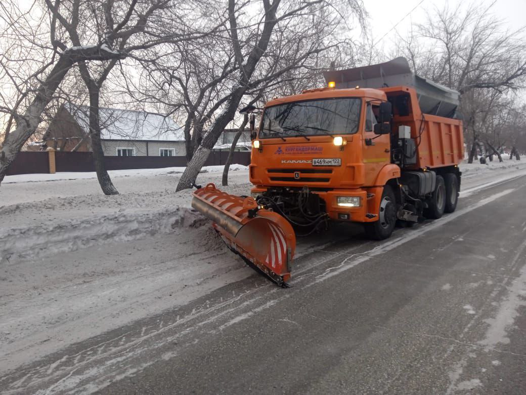 Сегодня в черте города задействовано 6 единиц дорожной техники..