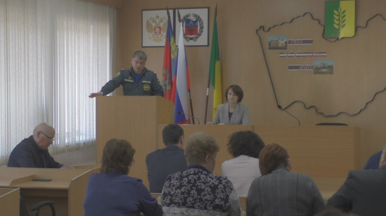 Глава муниципального округа Людмила Подгора провела заседание комиссии по предупреждению и ликвидации чрезвычайных ситуаций и обеспечению пожарной безопасности муниципального образования муниципальный округ г. Славгород. Глава муниципального округа Людмила Подгора провела заседание комиссии по предупреждению и ликвидации чрезвычайных ситуаций и обеспечению пожарной безопасности муниципального образования муниципальный округ г. Славгород.