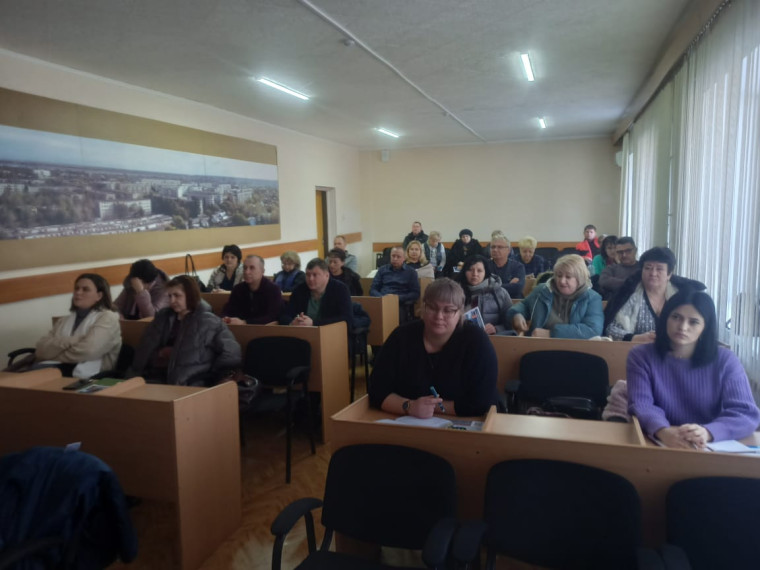 19 февраля в здании администрации муниципального округа город Славгород состоялось обучение по охране труда, которое провели преподаватели АНО ДПО «Сибтруд-Академия» в соответствии со ст. 225 Трудового Кодекса РФ. 19 февраля в здании администрации муниципального округа город Славгород состоялось обучение по охране труда, которое провели преподаватели АНО ДПО «Сибтруд-Академия» в соответствии со ст. 225 Трудового Кодекса РФ.